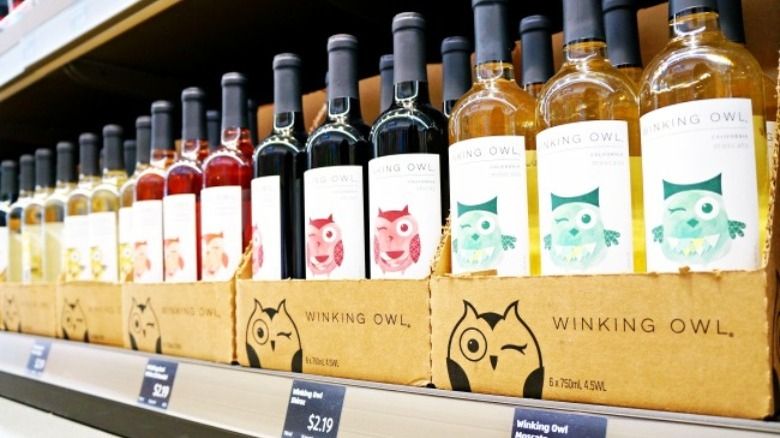 Winking Owl Wine Review: A Comprehensive Analysis of Flavor and Quality